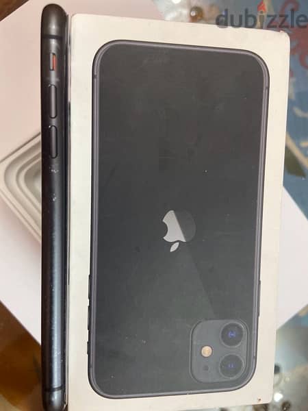 iPhone 11 black 4