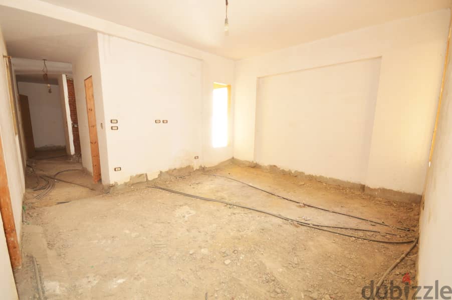شقة للبيع -كفر عبده - مساحة 235 متر 6