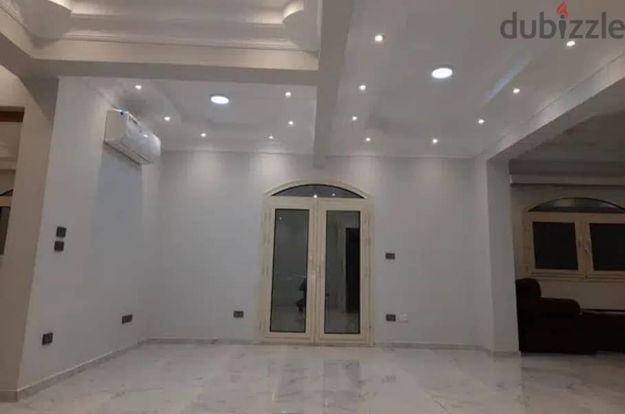 Apartment for sale with kitchen and air conditioners, New Cairo, Third District, near Fatima Al-Sharbatly Mosque and Al-Baghdadi Square.  First reside 1