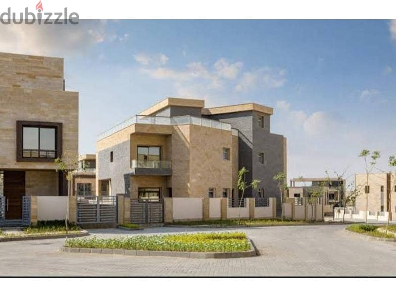 Standalone villa 240m with Down-payment in Taj City - Very prime location 5