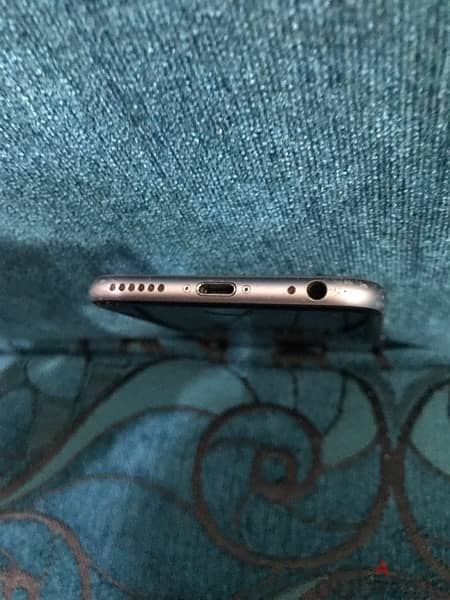 iPhone 6s in very good condition without box 2