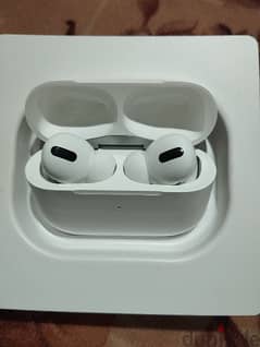 Airpods Pro. . . Apple