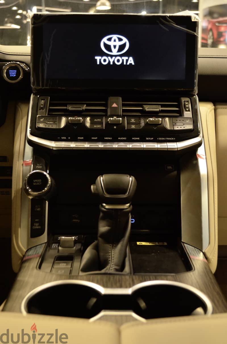 تويوتا لاند كروزر Toyota Land Cruiser 2024 VXR 15