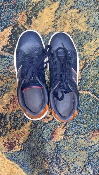 max shoes slightly used size 41-42 3