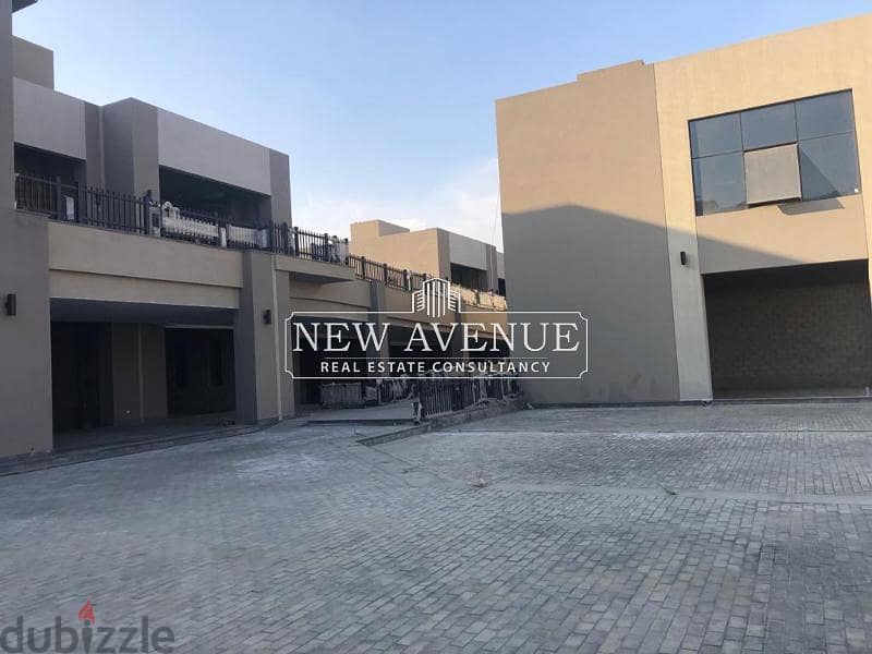 Ready to move retail 188m in VGK for sale 3