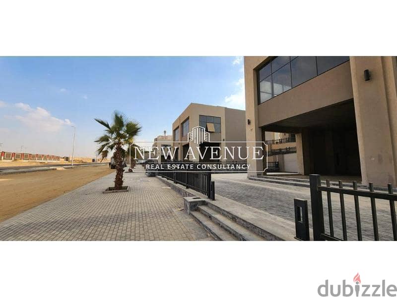 Ready to move retail 188m in VGK for sale 5