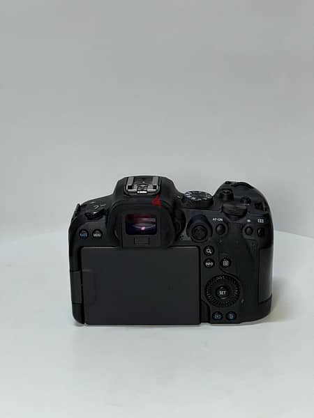 Canon R6 + mount + cover - Used (Like New) 4