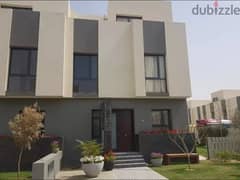 Town House corner 245m for rent in Al Burouj 0