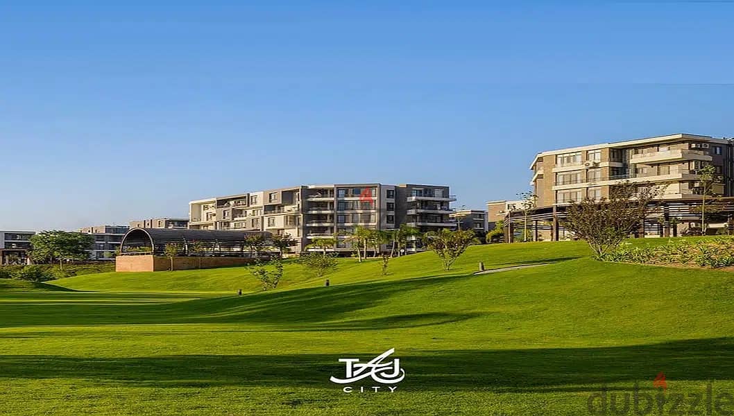 For sale, an apartment on the sea side in the most distinguished compound in the Fifth Settlement, next to Cairo International Airport 2