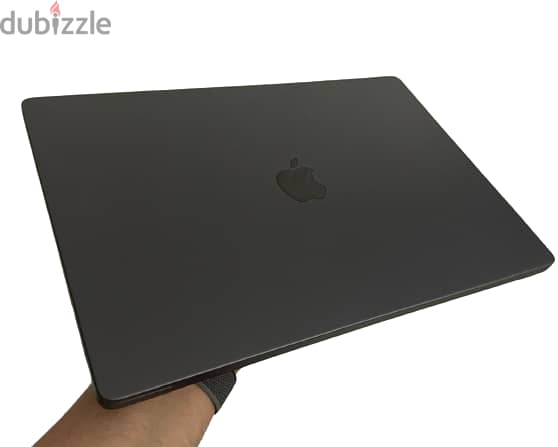 MacBook Pro 16-inch M3 Max Chip with 16-core CPU 40-core GPU 64GB Ram 3