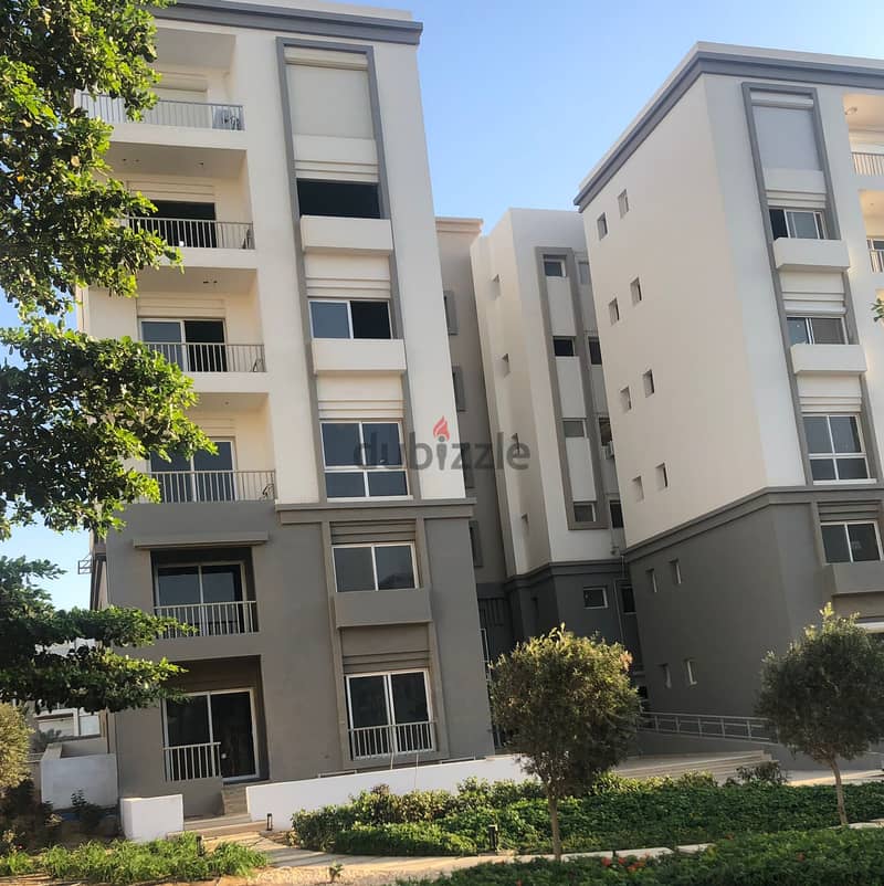 The lowest down payment for an apartment 207m in market ready to move in compound hyde park with possability of installments till 2031 1