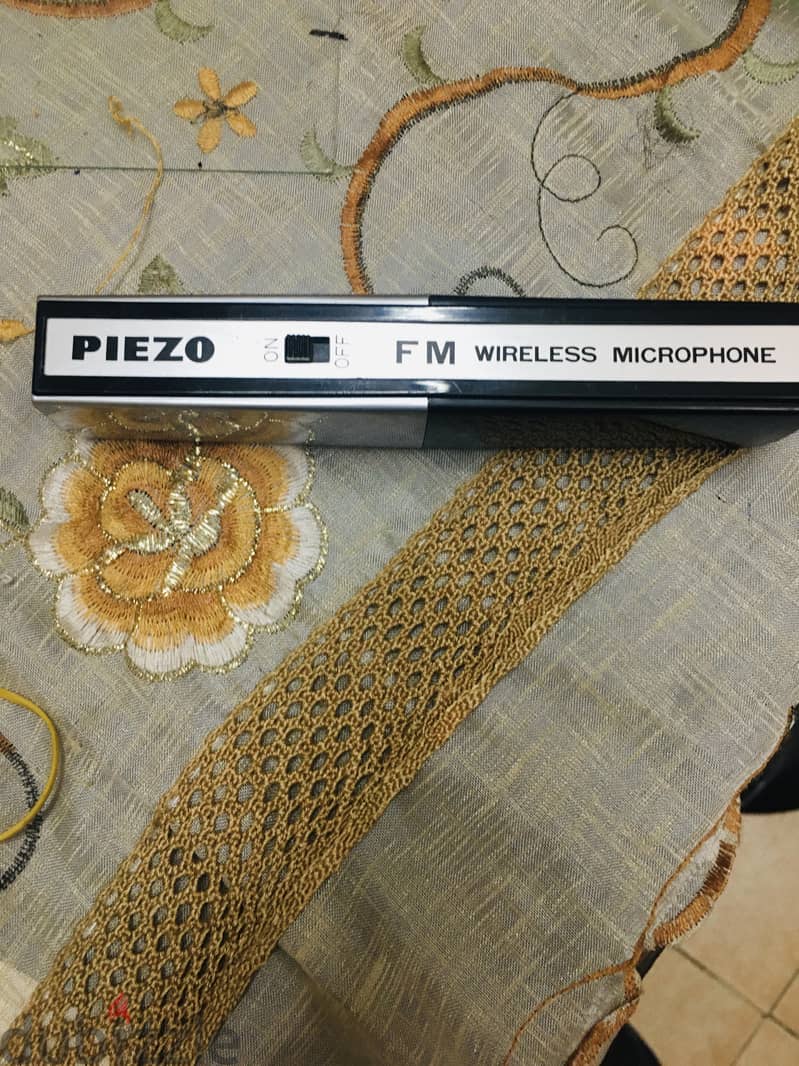 (-  ميك ويرليس اول اصدار PIEZO(MIC Wirless 0