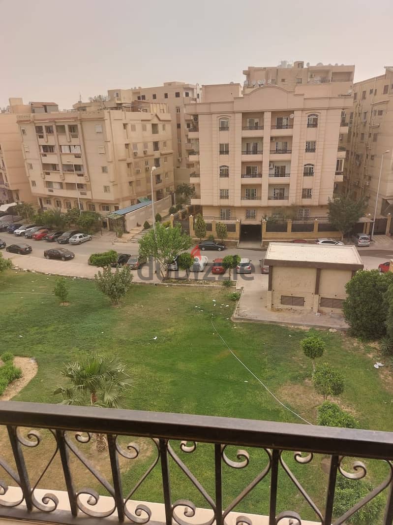 apartment 140 m view garden prime location ,  El Banafsag Omarat 1