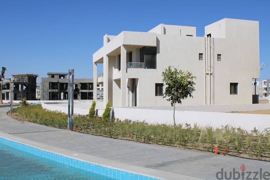 town house lake west zayed 7