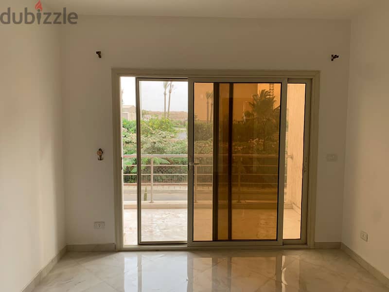 Town villa for rent 231m type I modern in madinaty ultra super lux finishing 9