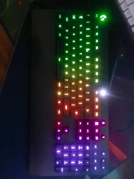 logitech g213 keyboard  . . . .   mosu 7og Gaming 1