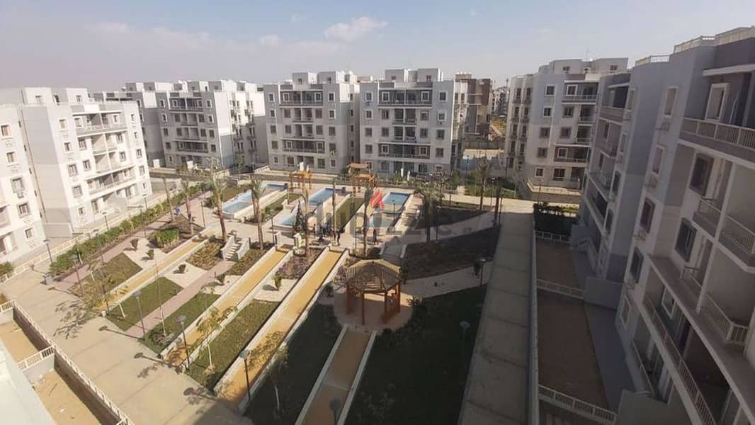 شقة للبيع ريسيل تقسيط 165 م في كمبوند جايد jayd امام الرحاب بالجراج استلام 2024 3