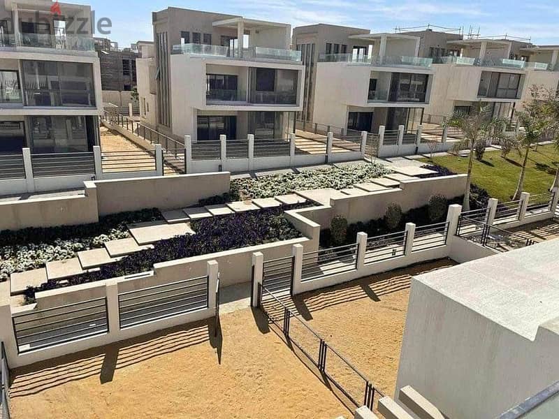 Ground floor apartment 160 sqm + garden 81 sqm located on the main 90th Street directly in the heart of the Fifth Settlement, Al Marasem Compound, Fif 17
