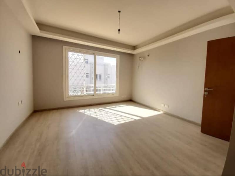 In the most prestigious compound in October, a 130-meter finished apartment with a view for sale 1