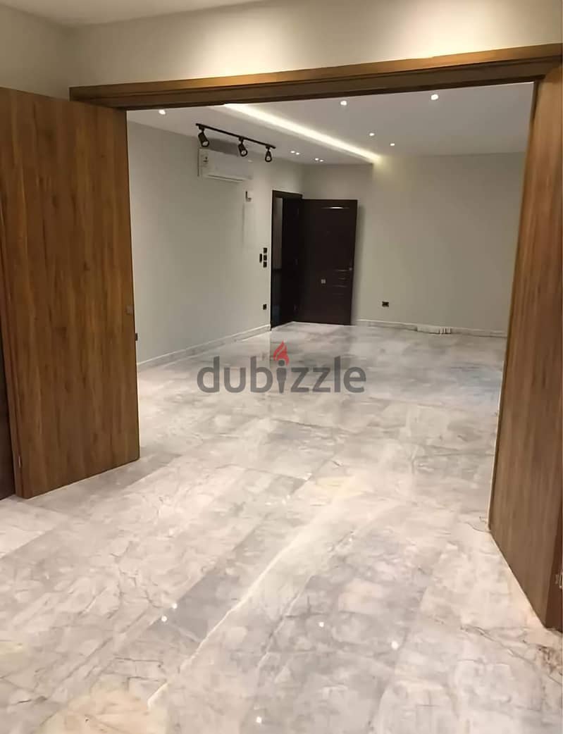 Apartment for sale in Fifth Settlement, immediate receipt, finished, with air conditioners, in Fifth Square Compound, Al Marasim, in front of the Atto 13