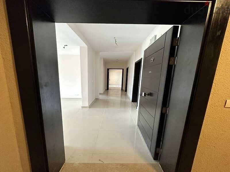 apartment in the most distinguished compound - شقه استلام فوري  علي المفتاح في اميز كمبوند في التجمع الخامس 3
