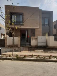 With a 37% discount, a villa for sale in Taj City, New Cairo, in front of the airport and the Kempinski Hotel, high privacy in installments over8years 0