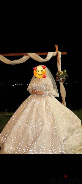 فستان زفاف بالطرحه 2