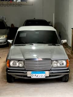 Mercedes E200 Model 1985 0