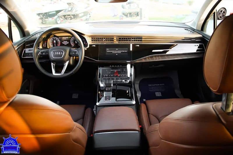 Audi Q7 2022 18