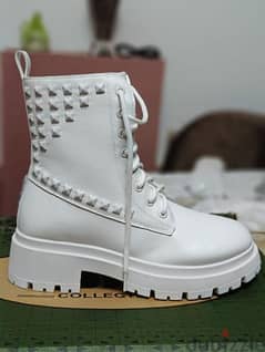 women white boot from varna brand 0