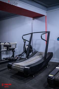 curved treadmill for CrossFit بحالة الجديد