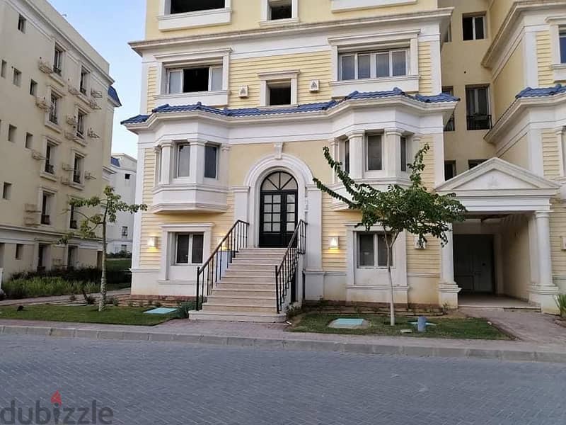 For immediate inspection and receipt, i villa for sale in Mountain View October, with a distinctive panoramic view, minutes from Juhayna Square. 1