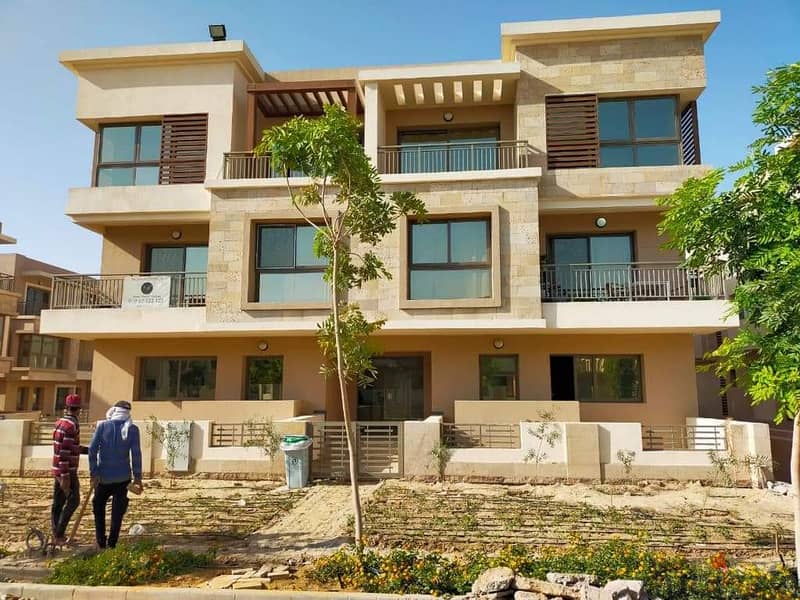For quick sale, a 4-bedroom villa in front of Gate 3.4 of Cairo International Airport 3