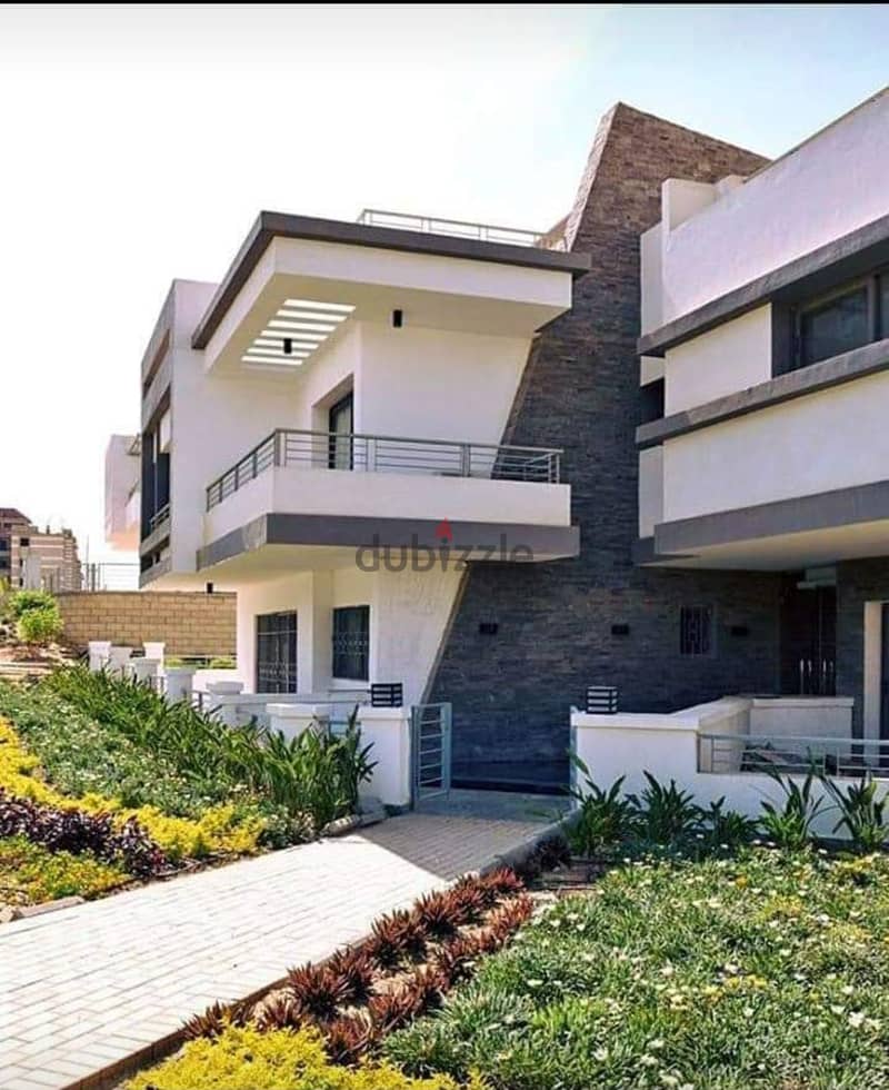 Townhouse for sale at a 38% discount for a limited period at the price of the lounge in front of the Kempinski Hotel 14
