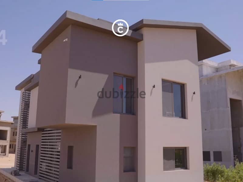 Apartment for sale in Creek Town in front of Al-Rehab Gate in the Fifth Settlement, with a down payment of 800,000 installments over 7 years 10