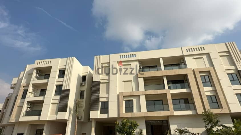 Apartment 122 meters, finished, with air conditioners, next to Almaza City Center, with a 15% down payment, installments for 4 years 10