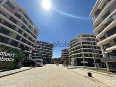 120 sqm Apartment for Immediate Delivery in the Heart of Zone R7 in Armonia Compound near the Capital Airport 0