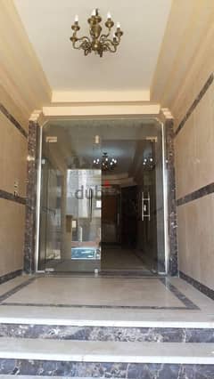 Apartment for sale in the southern lotus settlement near  From the 90th, Sodic Compound, Platinum Club, Banque Misr Club, Agora Mall, Maxim Mall, 0
