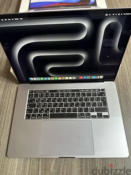 MacBook Pro 16 inch like new 7