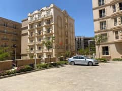 Ground floor apartment for sale,144 m + 86 m garden in hyde park new cairo
