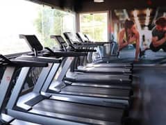 Gym for rent, 500 square meters, located in a very lively area, directly on Route 90 - special price in the Fifth Settlement