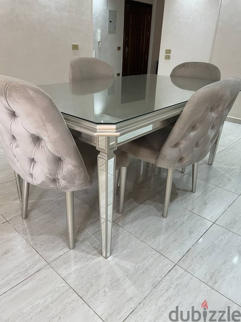 Dining table with 4 chairs 4