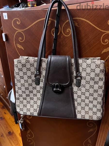 Gucci first copy used ladies hand bag 0