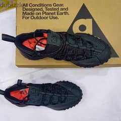 Nike ACG mounting fly low