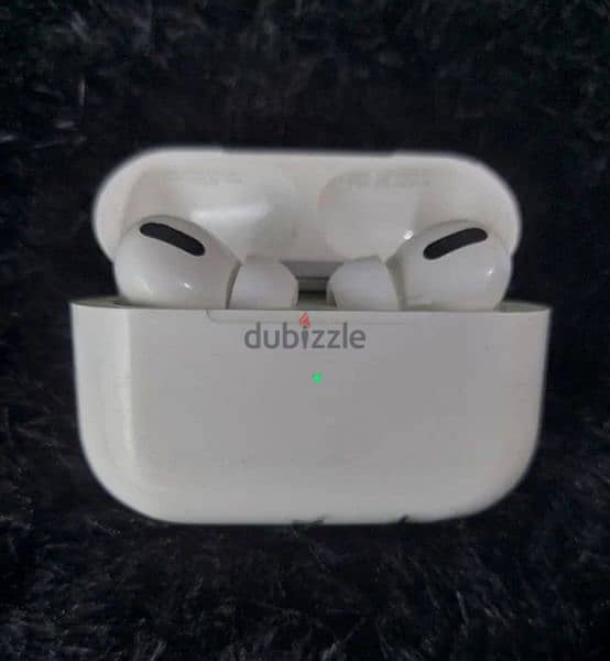airpods pro for iphone and Android. . white color 5