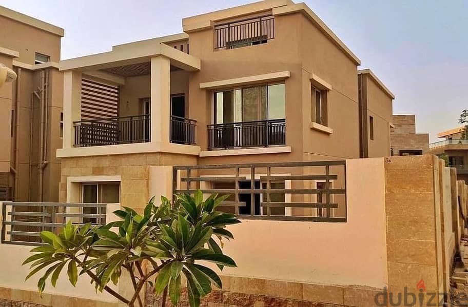 Stand alone villa for sale in Taj City Compound with the biggest cash discount of 40% in front of the airport and behind Kempinski in installments ove 5
