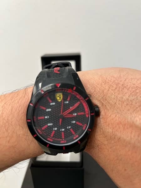 Ferrari Scuderia Watch (Original ) 6