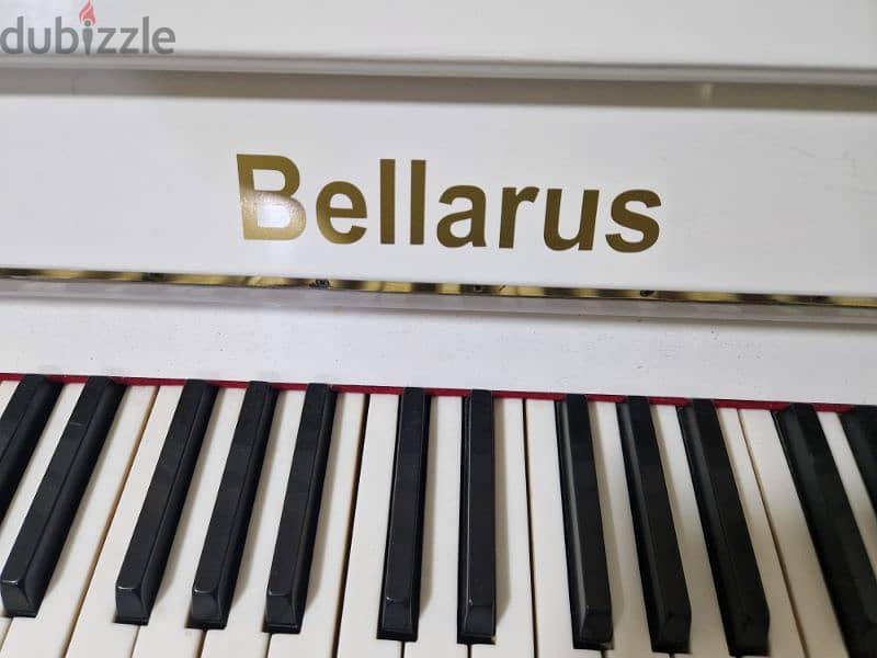 بيانو Bellarus  كالجديد تماما 4