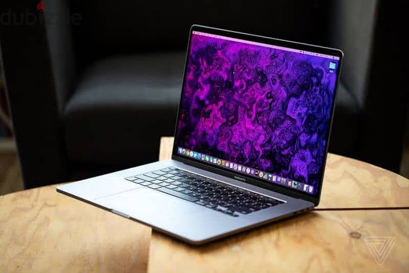 Apple macbook pro 2019 A2141  i9 VGA 8G 1