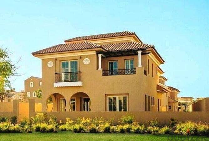 Twin villa with 8 years installments 237m in Hyde Park New Cairo  هايد بارك التجمع الخامس 7